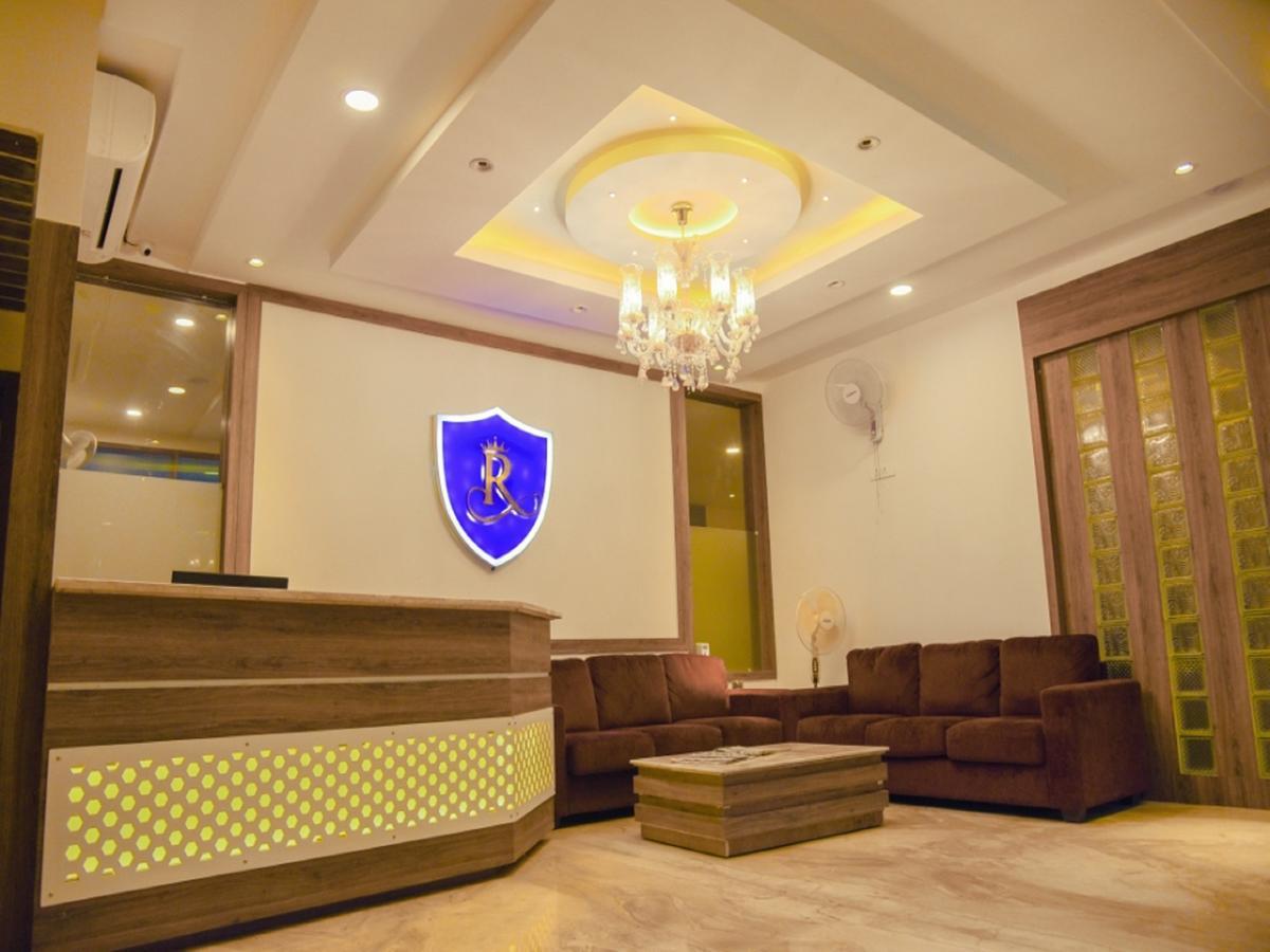 Royal Inn Khandwa Exterior photo